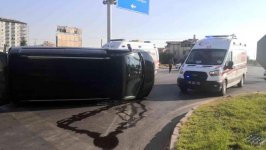 Aksaray'da minibüsle otomobil çarpıştı: 2'si çocuk 6 kişi yaralandı