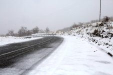 Aksaray'da rüzgar ve kar yağışı etkili oldu